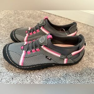 J-41 Jeep Engineered Water Ready Shoes 7.5 NWT